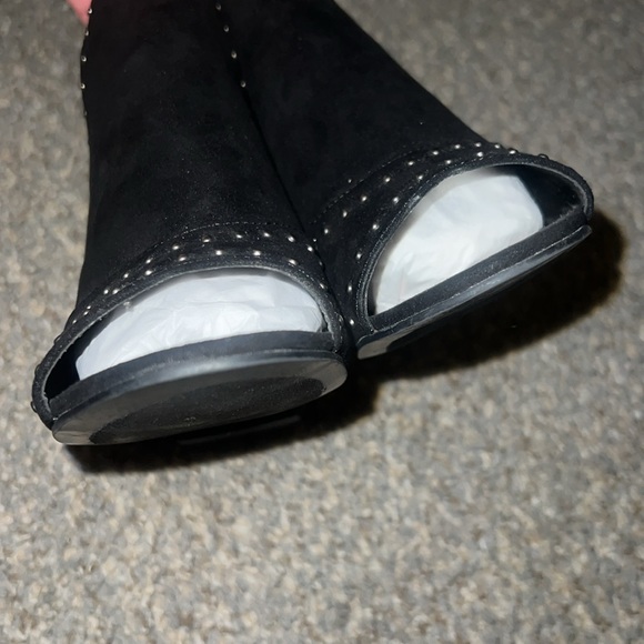 Carlos suede heel booties. 6 - Picture 6 of 7